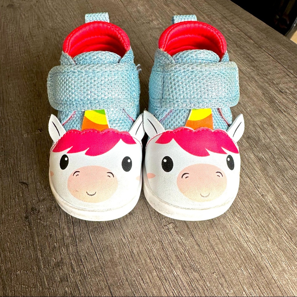 Ikiki baby shoes size 2 US